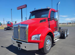 Exterior front drivers side for this 2025 Kenworth T880 (Stock number: SJ140911)