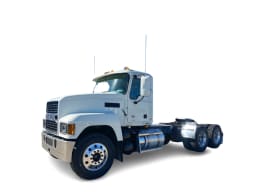 Featured image with white background for this 2025 Mack Pinnacle PI64 (Stock number: SM017533)