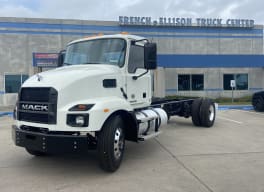 Exterior front drivers side for this 2025 Mack MD6 (Stock number: SS016077)