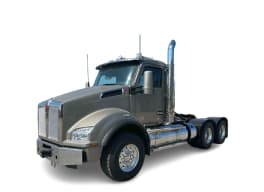 Featured image with white background for this 2026 Kenworth T880 (Stock number: TF219872)
