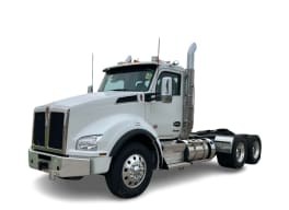 Featured image with white background for this 2026 Kenworth T880 (Stock number: TJ216007)