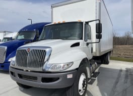 Exterior front drivers side for this 2019 International 4300 (Stock number: UKH007053)