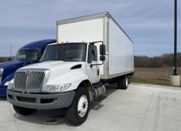 Exterior front drivers side for this 2019 International 4300 (Stock number: UKH611269)