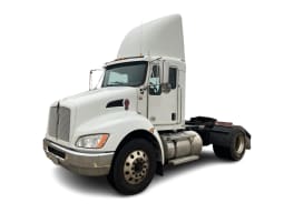 Featured image with white background for this 2020 Kenworth T370 (Stock number: ULM410283)