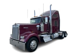 Featured image with white background for this 2021 Kenworth W900L (Stock number: UMR426554)