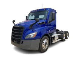 Featured image with white background for this 2021 Freightliner Cascadia (Stock number: UMSMY7389)