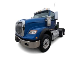 Featured image with white background for this 2022 International HX620 (Stock number: UNN840048)