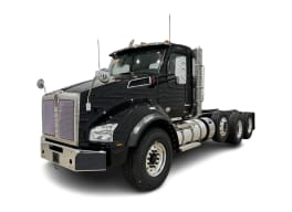 Featured image with white background for this 2027 Kenworth T880 (Stock number: VJ241739)