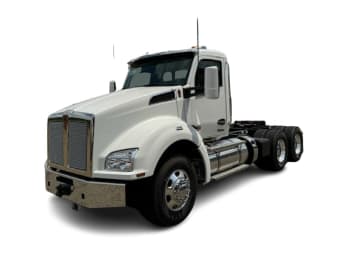 Featured image with white background for this 2025 Kenworth T880 (Stock number: SJ131646)