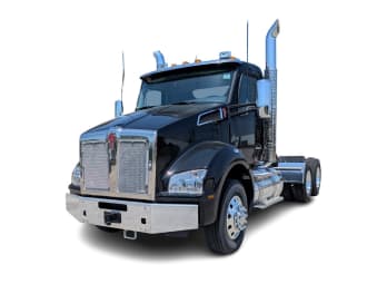 Featured image with white background for this 2025 Kenworth T880 (Stock number: SJ133733)