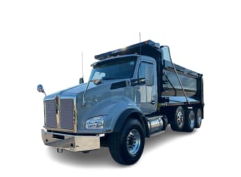 Featured image with white background for this 2025 Kenworth T880 (Stock number: SJ181039)
