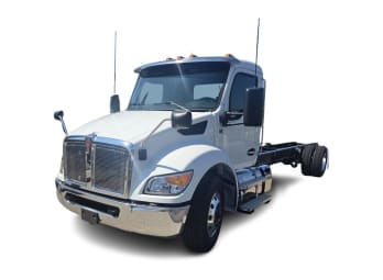 Featured image with white background for this 2025 Kenworth T280 (Stock number: SM169881)