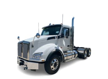 Featured image with white background for this 2026 Kenworth T880 (Stock number: TJ216168)