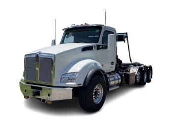 Featured image with white background for this 2026 Kenworth T880 (Stock number: TJ223772)