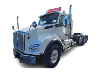 Featured image with white background for this 2026 Kenworth T880 (Stock number: TJ228105)