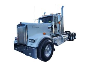 Featured image with white background for this 2026 Kenworth W900L (Stock number: TR224693)