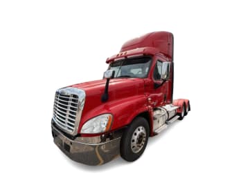 Featured image with white background for this 2019 Freightliner Cascadia (Stock number: UKLKD0886)