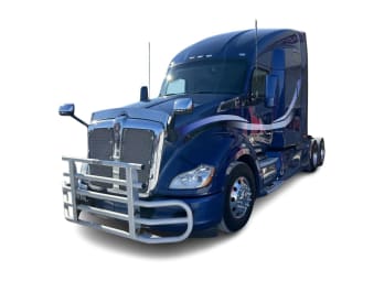 Featured image with white background for this 2021 Kenworth T680 (Stock number: UMJ462317)