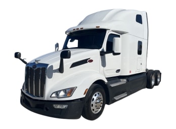 Featured image with white background for this 2023 Peterbilt 579 (Stock number: UPD862373)