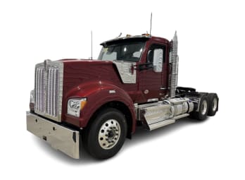 Featured image with white background for this 2027 Kenworth W990 (Stock number: VJ249753)