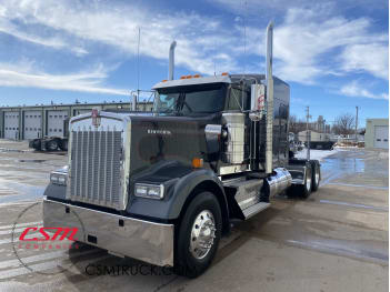 2024 Kenworth W900L RR361745