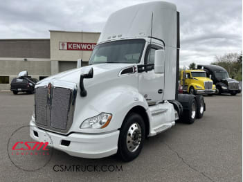 2017 Kenworth T680 UHJ178122