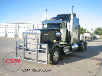 2022 Kenworth W900L UNR490579