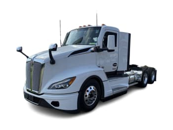 2025 Kenworth T680 SJ131621