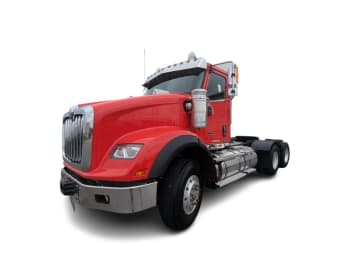 2021 International HX620 UMN597713