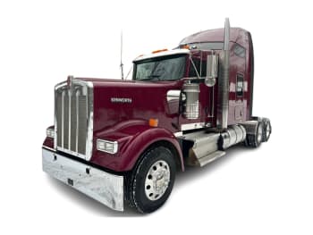 2021 Kenworth W900L UMR426552