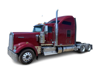 2022 Kenworth W900L UNR474561