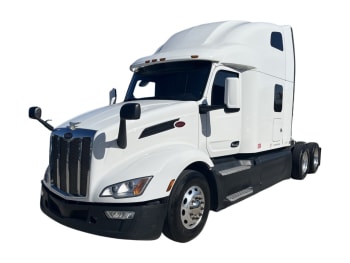 2023 Peterbilt 579 UPD862373
