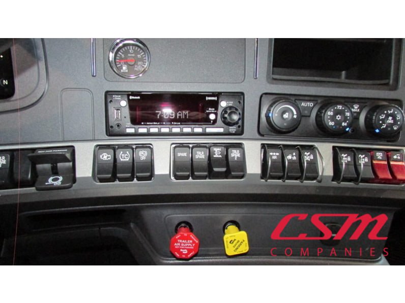 Interior radio and navigation system for this 2026 Kenworth T880 (Stock number: TJ195424)