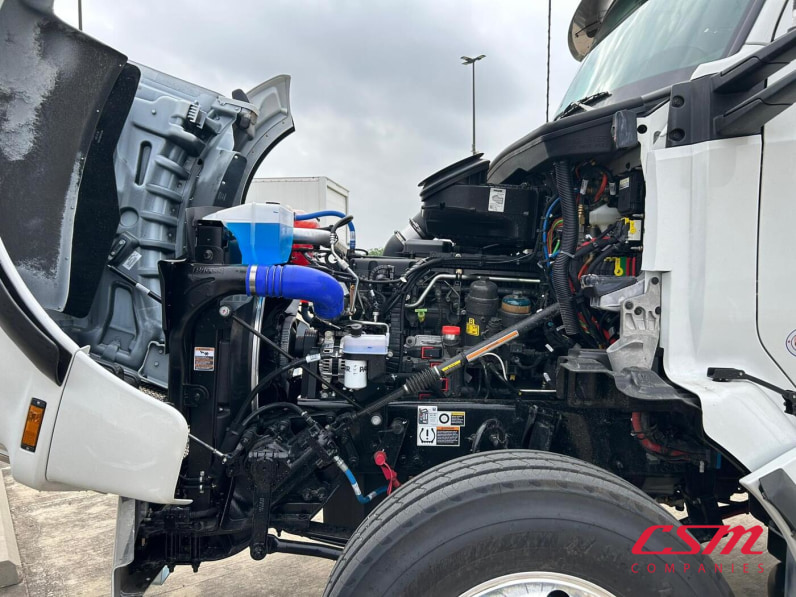 Drivers side engine for this 2026 Kenworth T880 (Stock number: TJ216007)