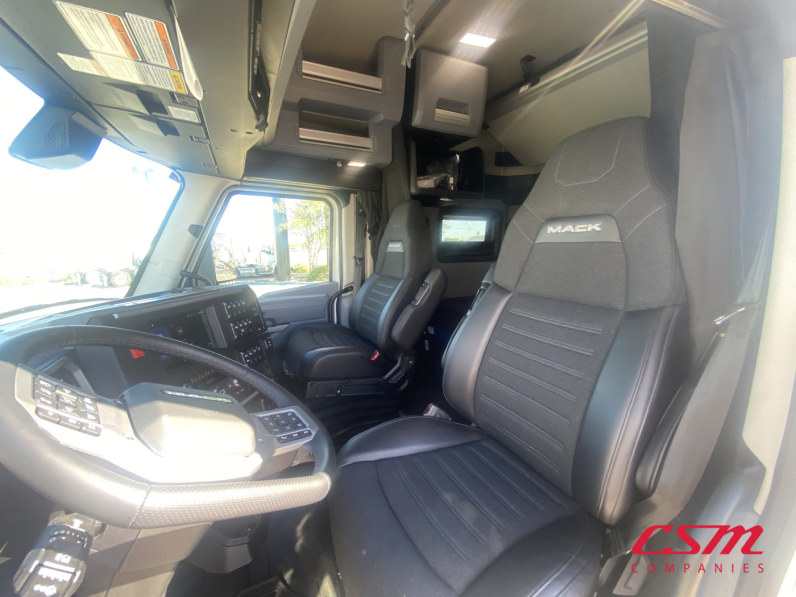 Interior seats for this 2026 Mack Pioneer HB64T (Stock number: TM100262)