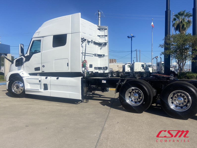 Exterior rear driver side for this 2026 Mack Pioneer HB64T (Stock number: TM100262)