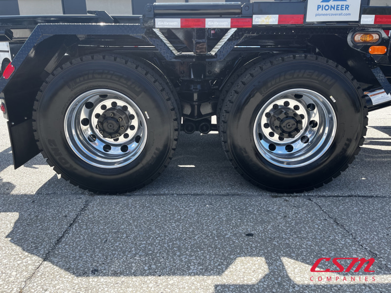 Driver side rear frame and tire tread for this 2026 Kenworth T880 (Stock number: TJ230038)