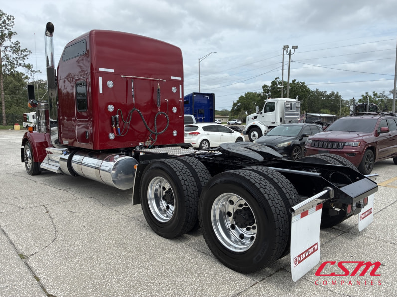 Exterior rear driver side for this 2027 Kenworth W900B (Stock number: VR250441)
