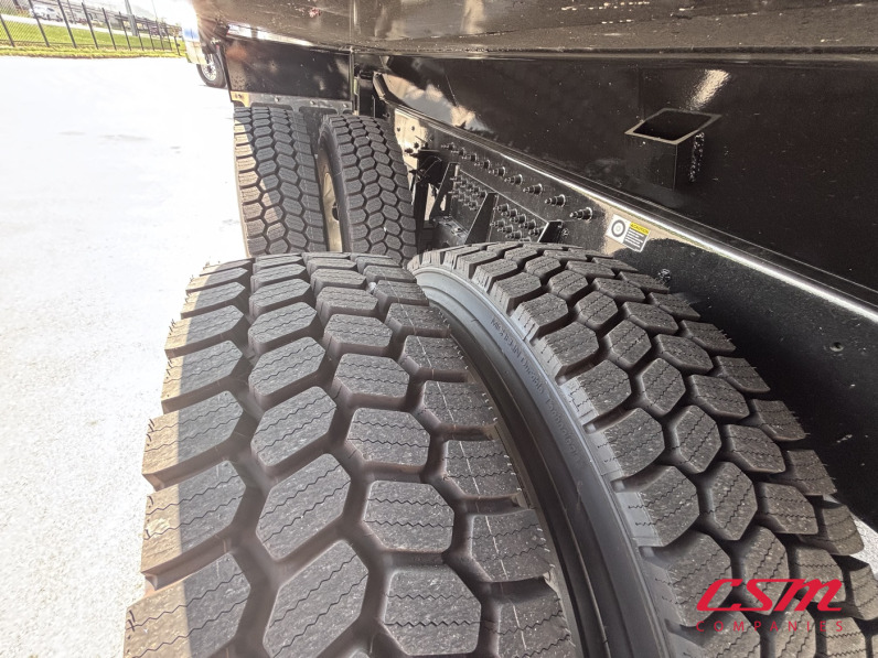 Driver side rear frame and tire tread for this 2027 Kenworth T480 (Stock number: VJ240481)