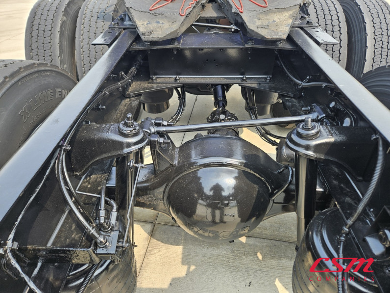 Center rear frame for this 2023 Kenworth T680 (Stock number: UPJ216989)