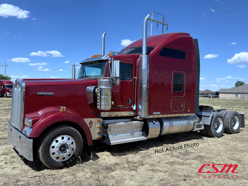 Exterior front drivers side for this 2022 Kenworth W900L (Stock number: UNR474561)