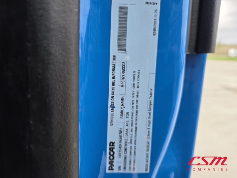VIN tag for this 2022 Kenworth T680 (Stock number: UNJ467081)