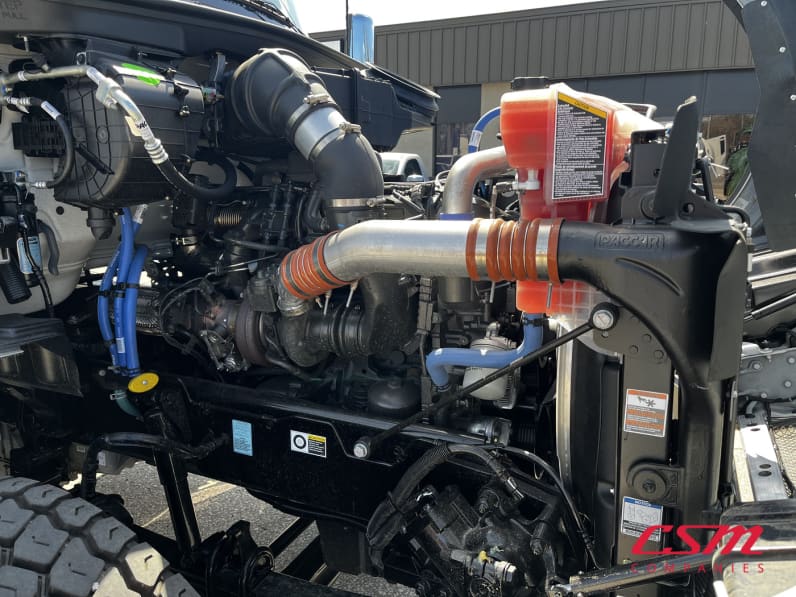 Passenger side engine for this 2026 Kenworth T880 (Stock number: TJ230038)
