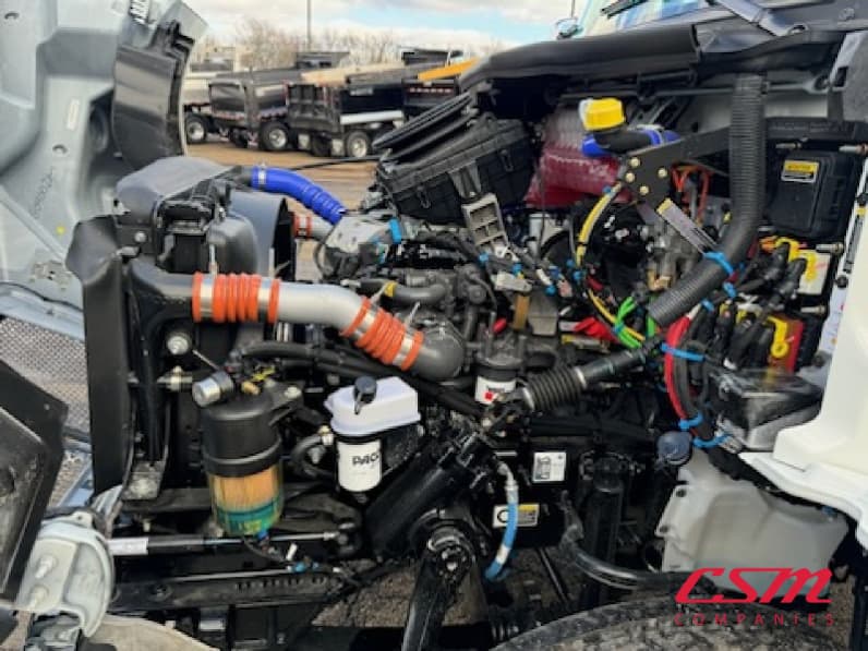 Drivers side engine for this 2025 Kenworth T280 (Stock number: SM169863)