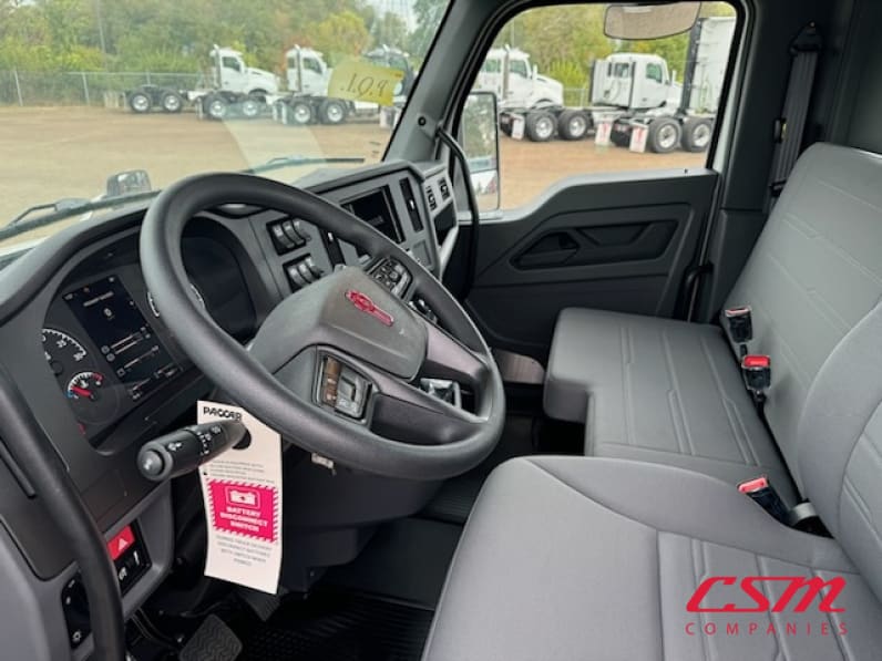 Interior seats for this 2025 Kenworth T280 (Stock number: SM169874)
