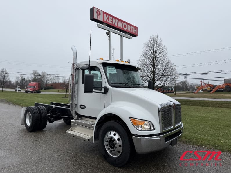 Exterior front passenger side for this 2025 Kenworth T280 (Stock number: SM153865)