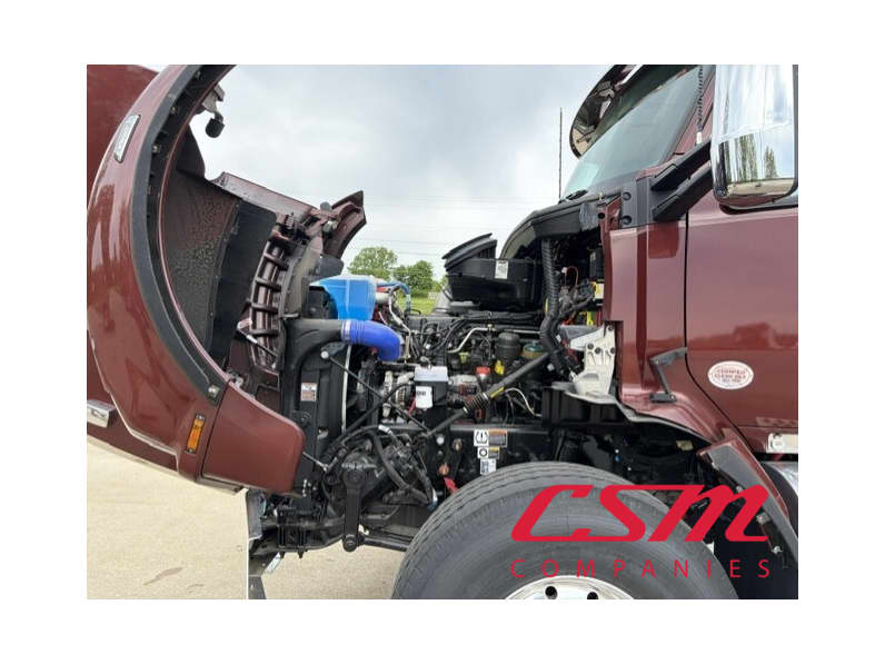 Drivers side engine for this 2025 Kenworth T880 (Stock number: SJ183469)