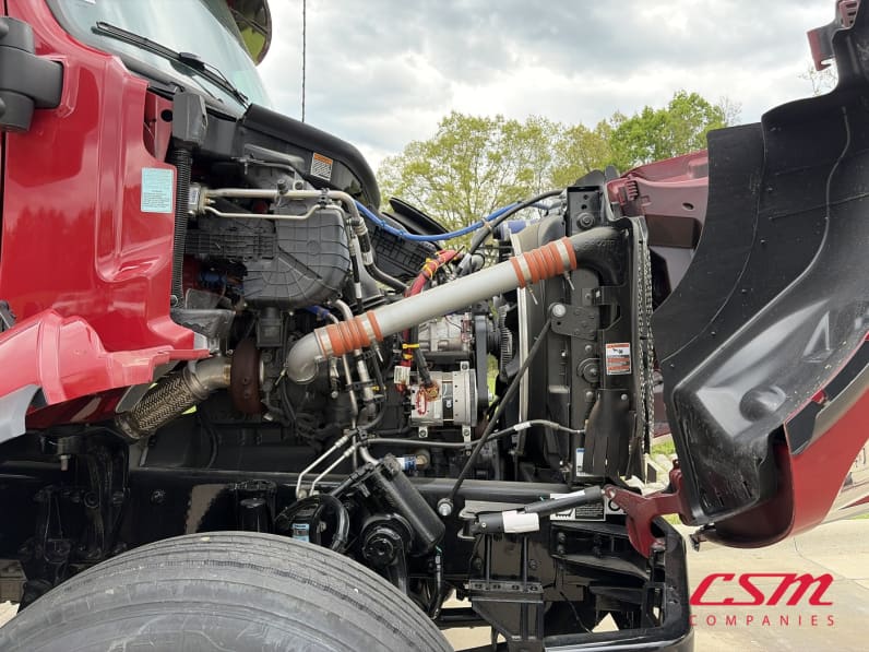 Passenger side engine for this 2025 Kenworth T480 (Stock number: SM142610)