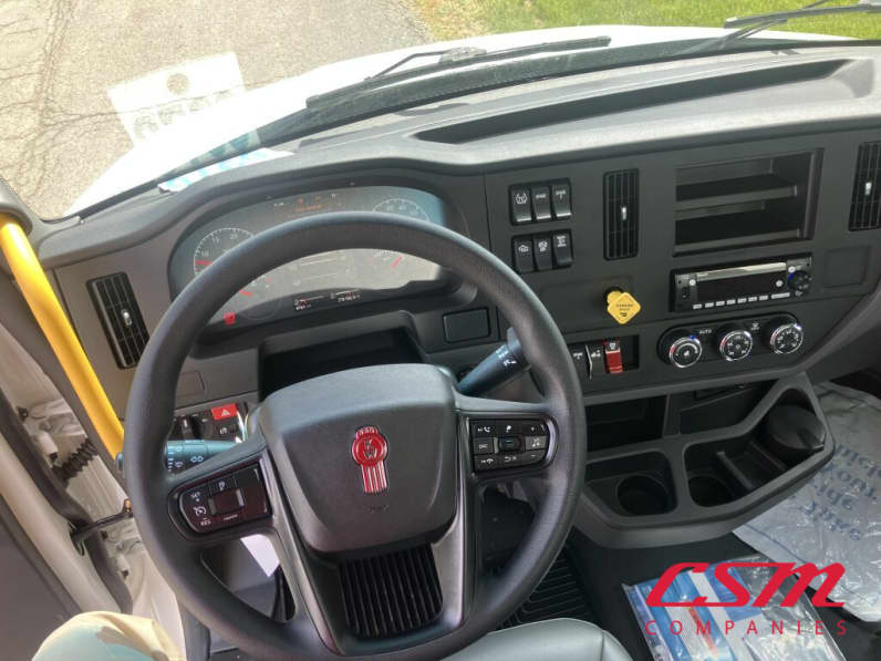 Interior cockpit for this 2026 Kenworth T280 (Stock number: TM219519)