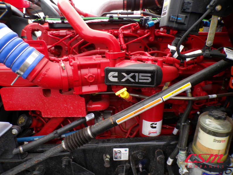 Drivers side engine for this 2027 Kenworth W900L (Stock number: VR230533)